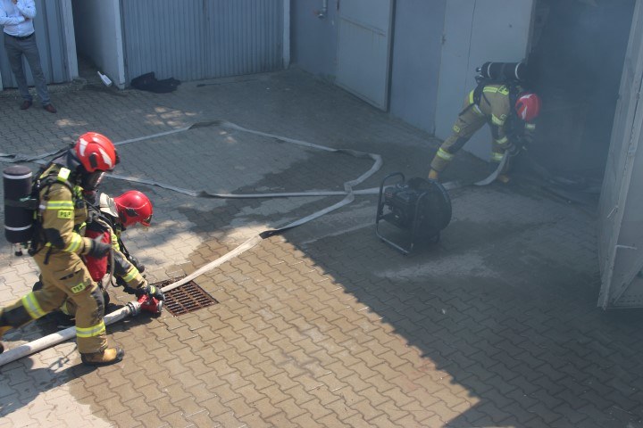 Ćwiczenia strażaków w CSRG 11