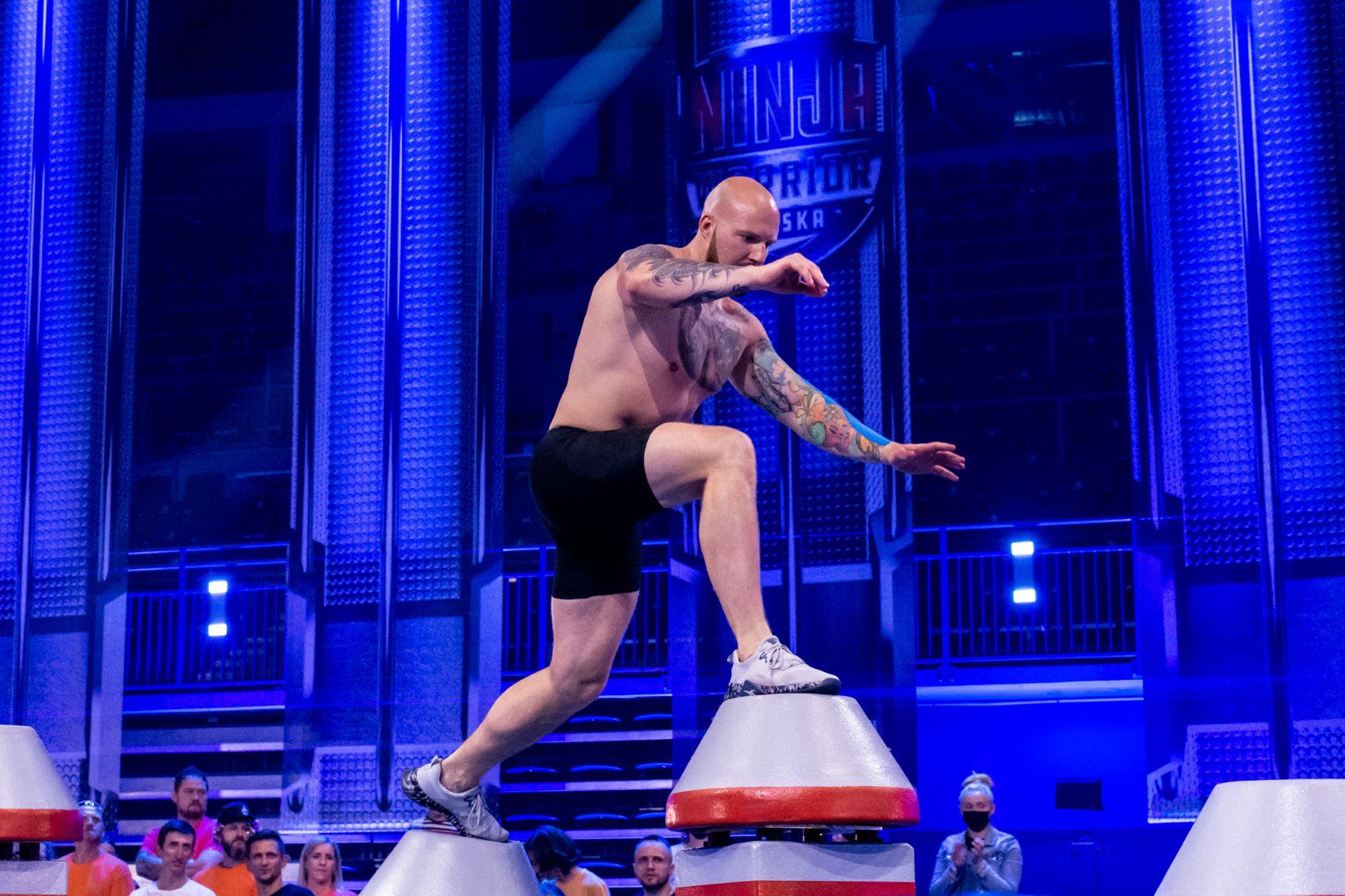 Grzegorz Trela z Bytomia na planie "Ninja Warrior Polska"