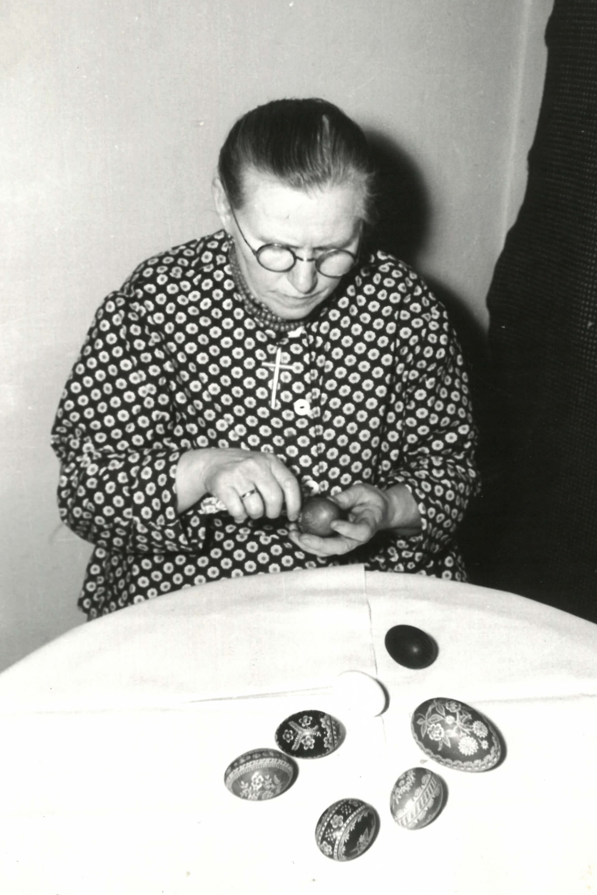 Muzeum Górnośląskie Kraszankarka z Wieszowej Elżbieta Majcher Wieszowa 1957 rok foto S Deptuszewski