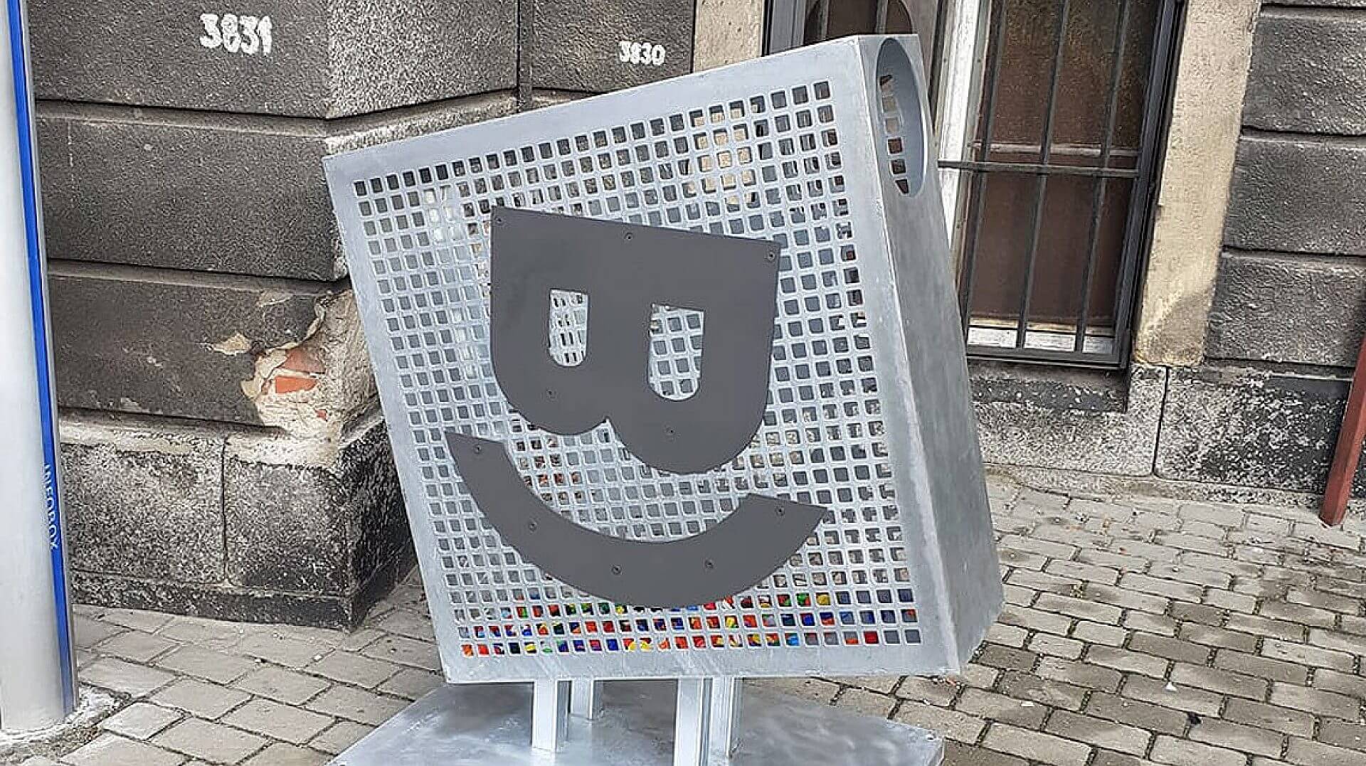 Byt pojemnik na nakretki Byt pojemnik na nakretki