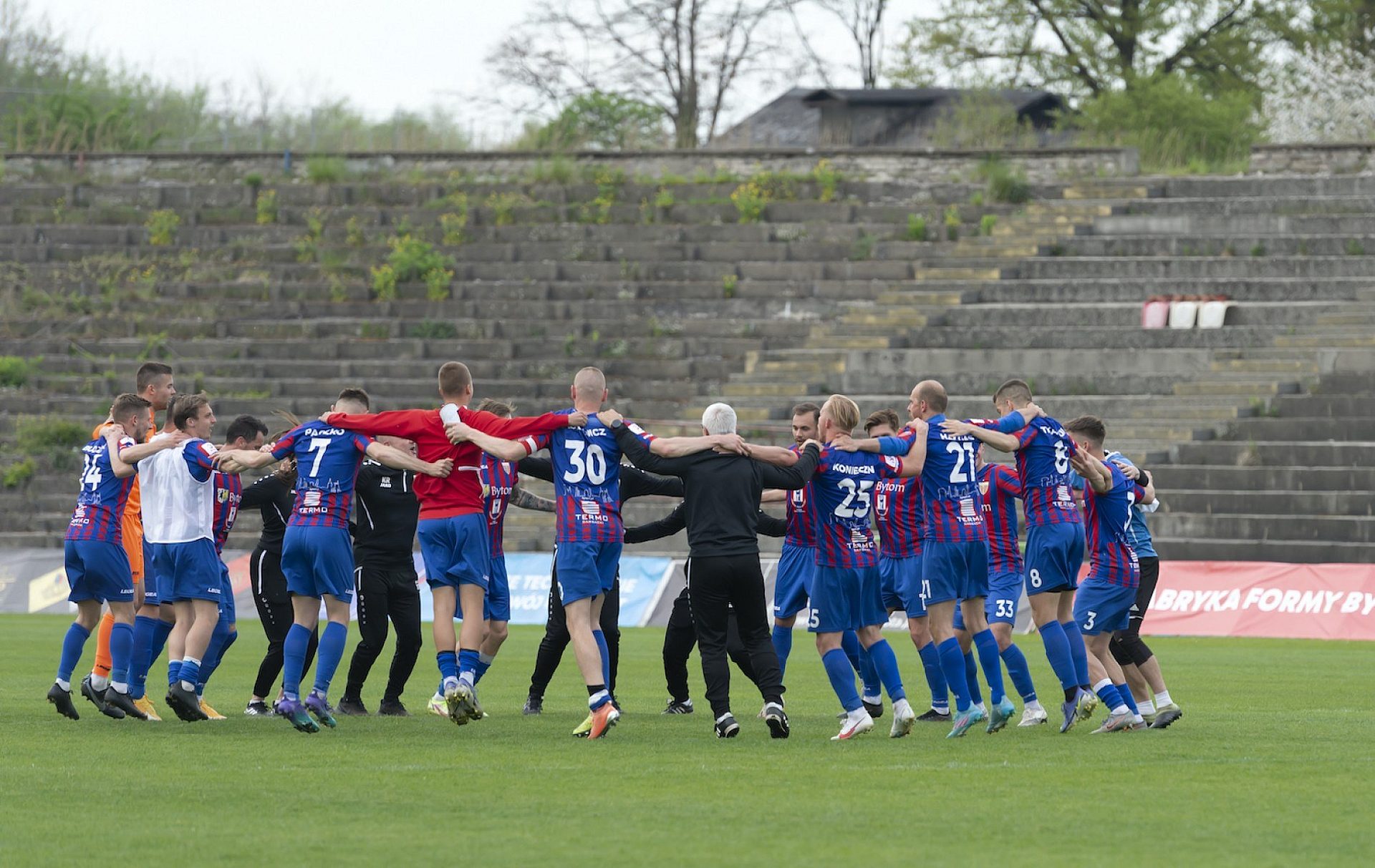 Polonia bytom gwarek tarnowskie gory 3 liga pilka nozna Polonia bytom gwarek tarnowskie gory 3 liga pilka nozna