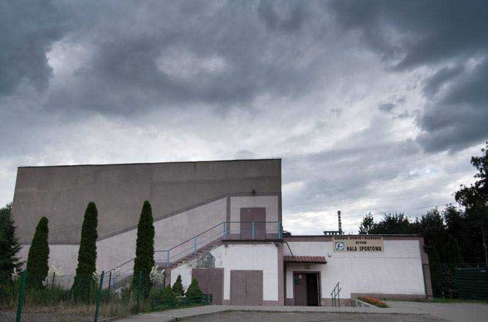 Byt hala kosynierow Byt hala kosynierow