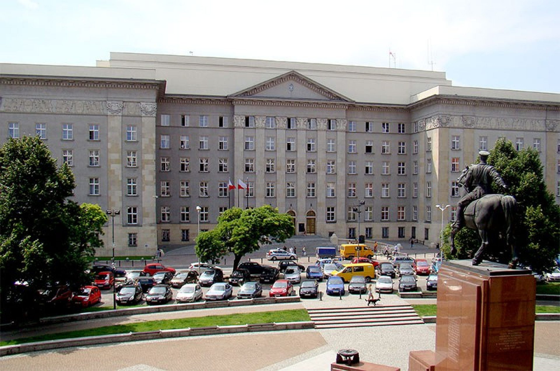 Byt gmach sejmu slaskiego fot polar123 Byt gmach sejmu slaskiego fot polar123