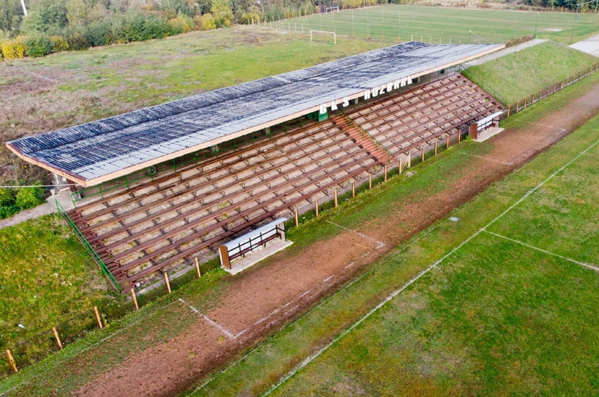 Byt rozbark dron trybuna Byt rozbark dron trybuna