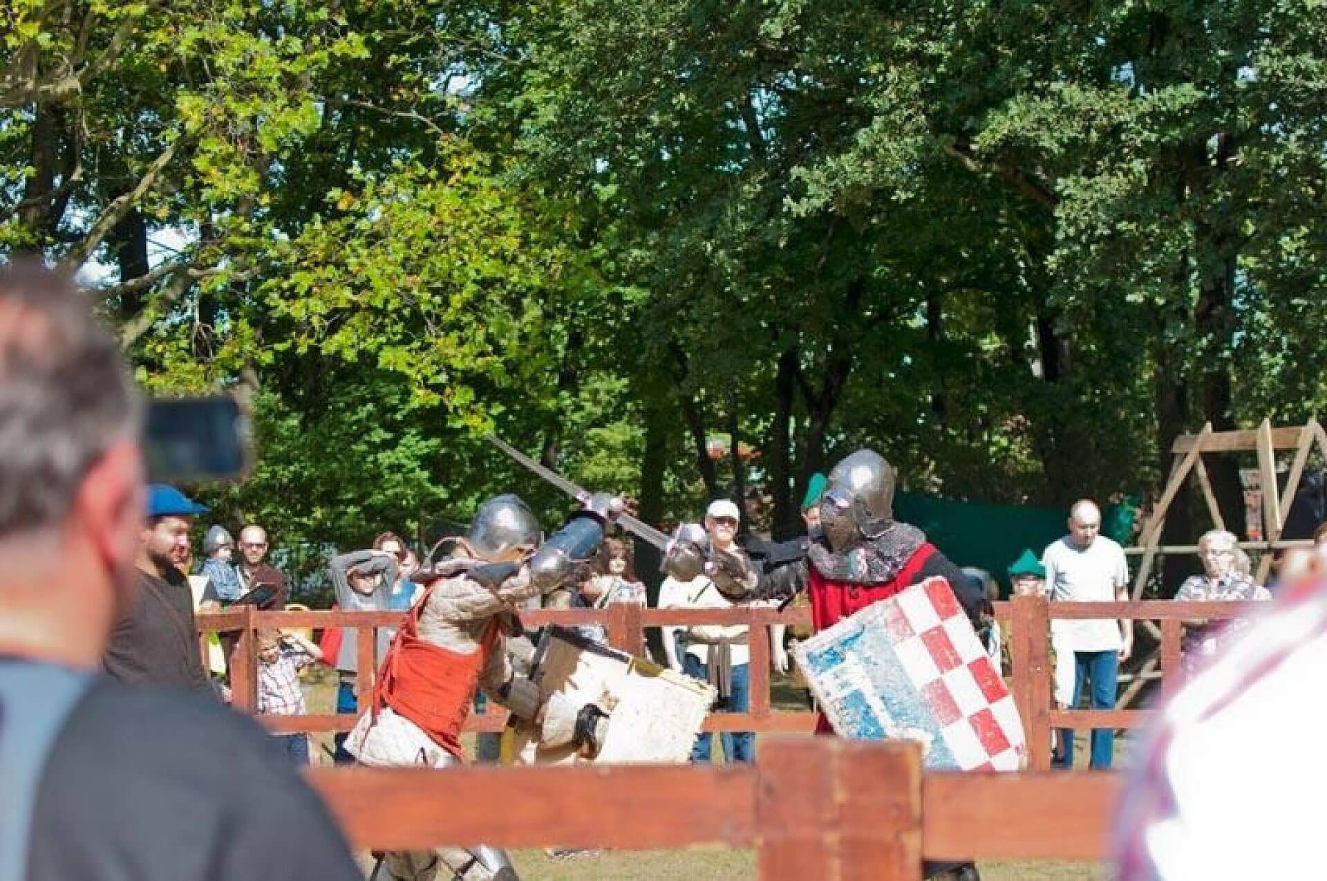 Byt rycerze park Byt rycerze park