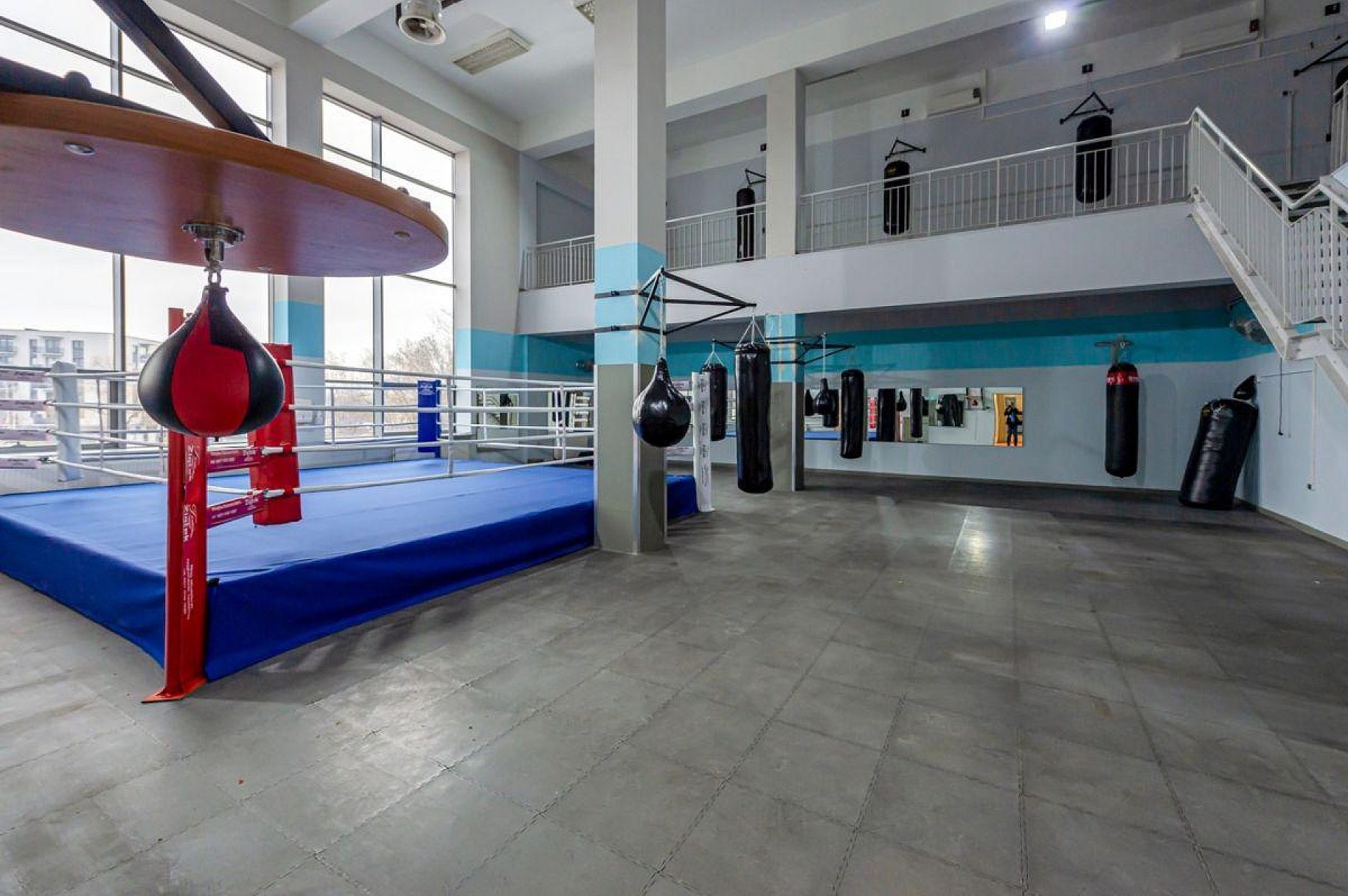 Byt GLOWNE Byt GLOWNE