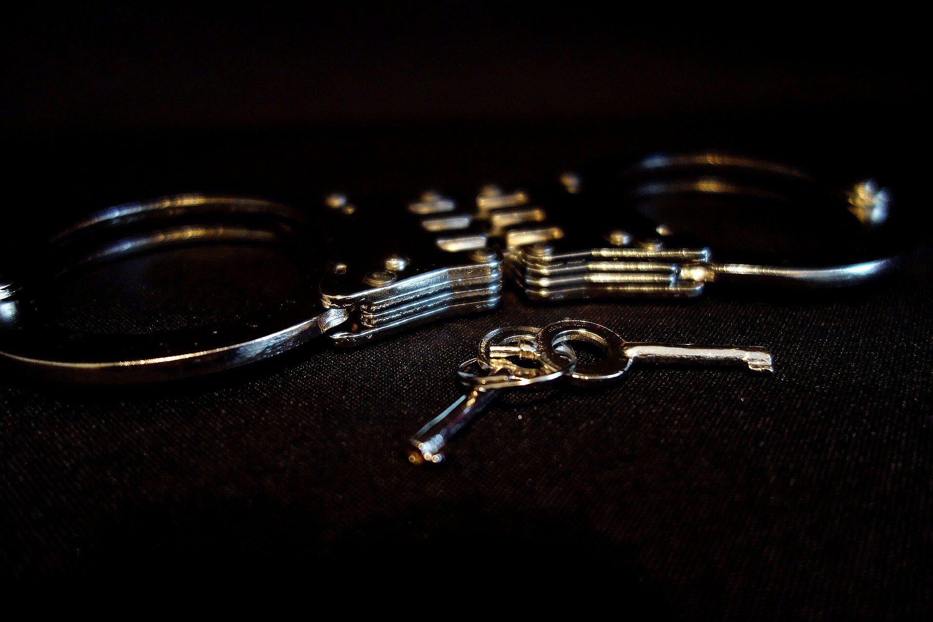 Byt handcuffs 2086357 1920 Byt handcuffs 2086357 1920