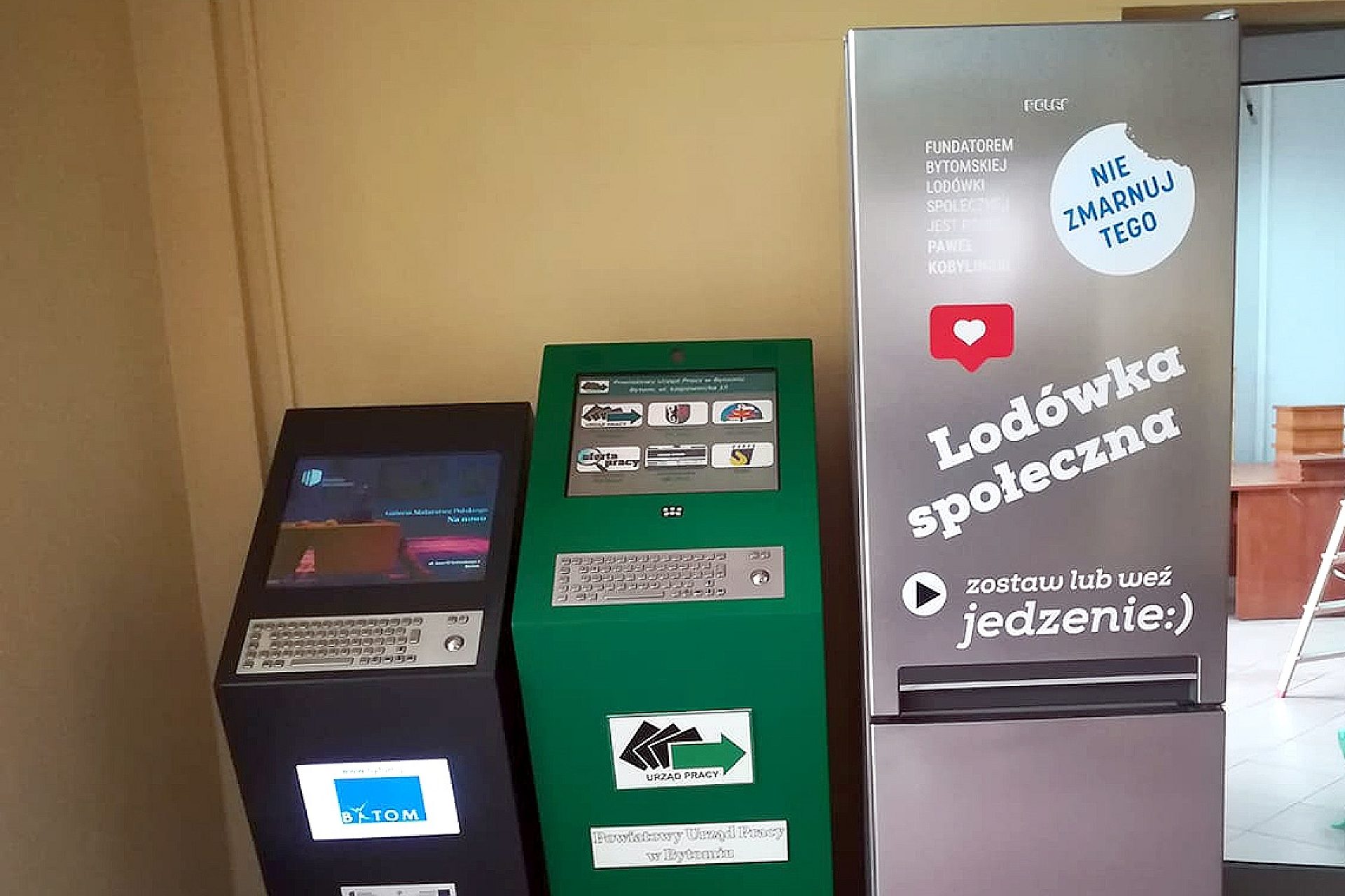 Byt lodowka spoleczna w bibliotecejpg Byt lodowka spoleczna w bibliotecejpg