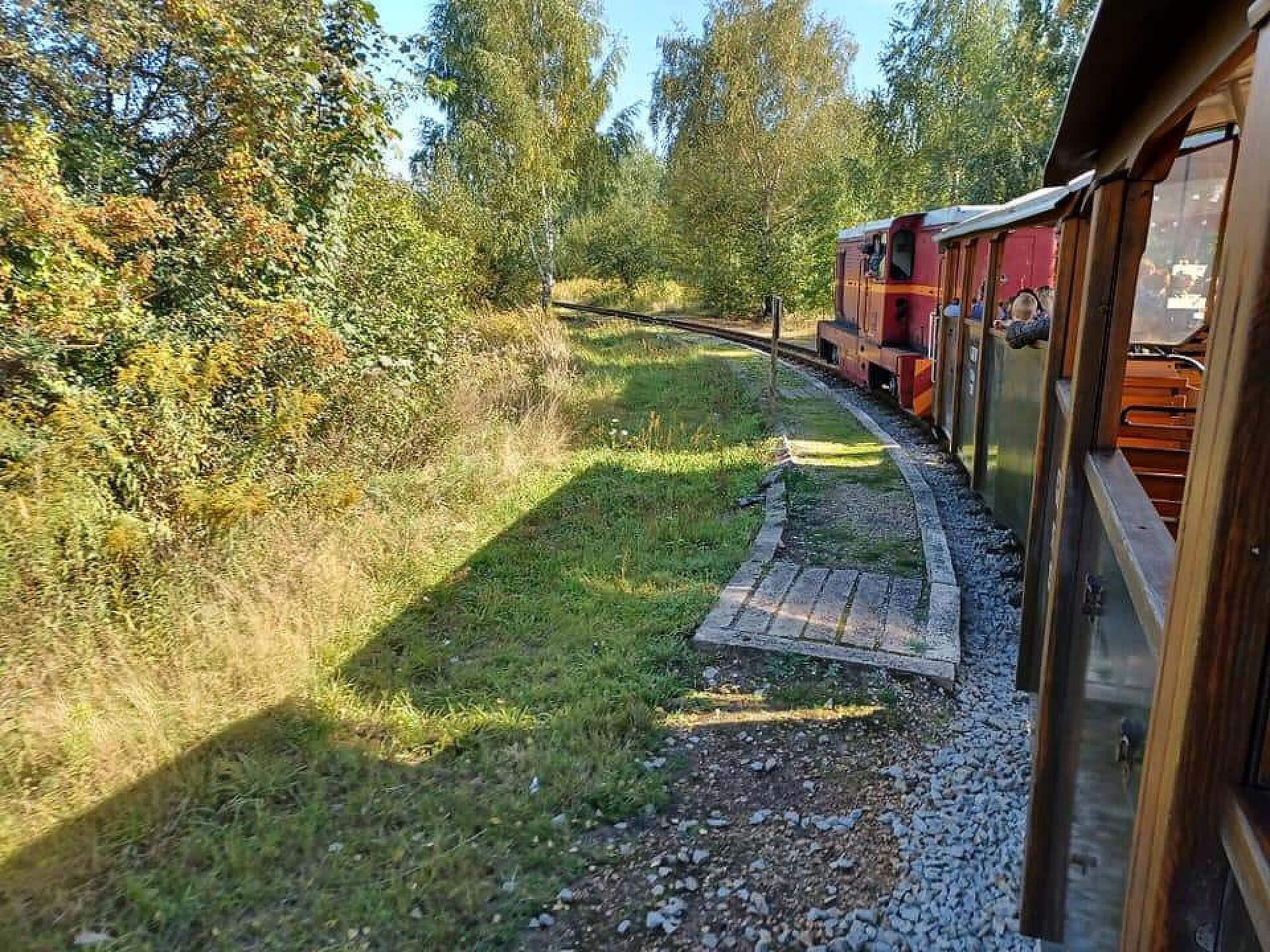 Wąskotorówka w jesiennym wydaniu Wąskotorówka w jesiennym wydaniu