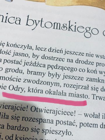 Książka legendy o miastach Książka legendy o miastach