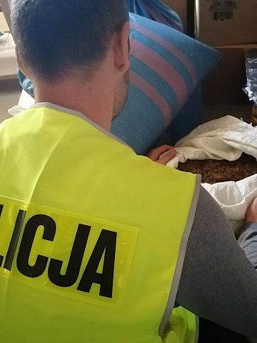 Policjanci zabezpieczyli nielegalny tytoń Policjanci zabezpieczyli nielegalny tytoń