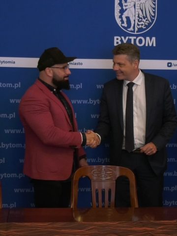 17390004 MP4 10 13 06 40 Still001 17390004 MP4 10 13 06 40 Still001