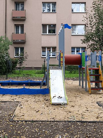 Plac zabaw przy ulicy Palińskiego w Bytomiu Plac zabaw przy ulicy Palińskiego w Bytomiu