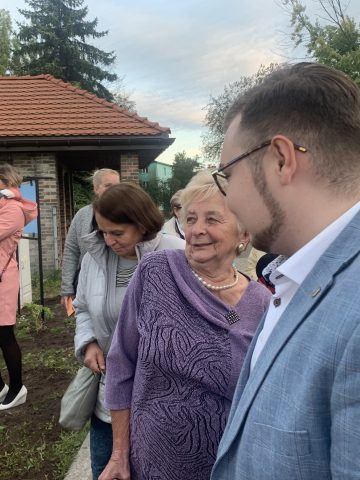 Pani Dorota z osobą towarzyszącą Pani Dorota z osobą towarzyszącą