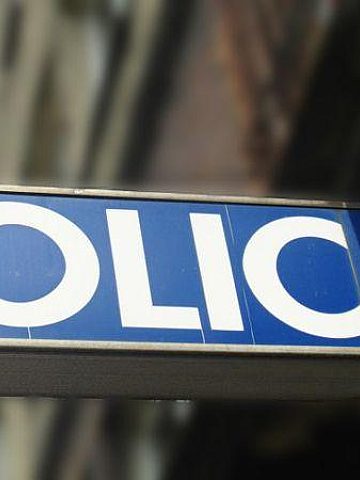 Byt policja napis Byt policja napis