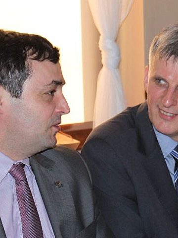 Byt rozmowa w serdecznej atmosferze Byt rozmowa w serdecznej atmosferze