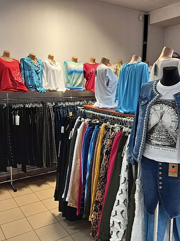 Byt selena odzież nowoczesnej kobiety Byt selena odzież nowoczesnej kobiety