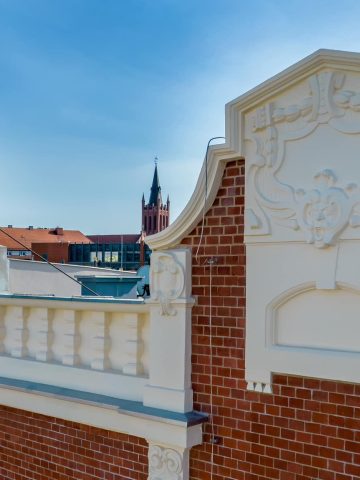 Elewacja kamienicy przy. ul. Piłsudskiego 34-36, Bytom Elewacja kamienicy przy. ul. Piłsudskiego 34-36, Bytom