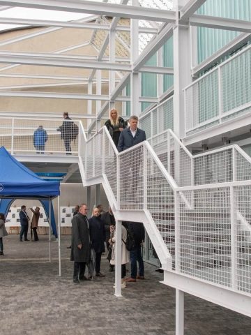 Zrewitalizowana przestrzeń przy ul. Kwietniewskiego Zrewitalizowana przestrzeń przy ul. Kwietniewskiego