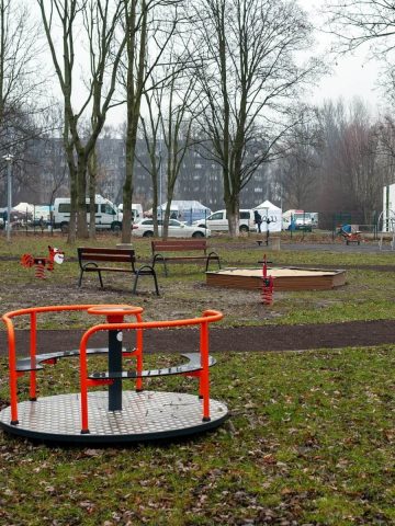 Plac zabaw i silownia plenerowa w szombierkach gotowe 1 Plac zabaw i silownia plenerowa w szombierkach gotowe 1