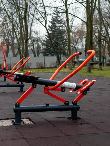 Plac zabaw i silownia plenerowa w szombierkach gotowe 3 Plac zabaw i silownia plenerowa w szombierkach gotowe 3