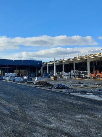 Przebudowa dawnego hipermarketu Tesco w Bytomiu Przebudowa dawnego hipermarketu Tesco w Bytomiu