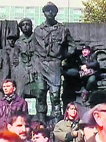 Pomnik Harcerzy Września. Katowice („Zawrócony”) Pomnik Harcerzy Września. Katowice („Zawrócony”)