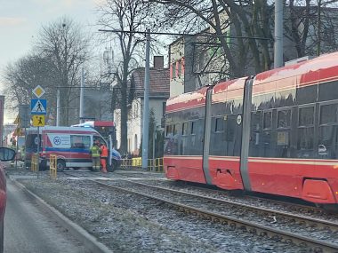 Bytom Zderzenie tramwaju z samochodem osobowym Bytom Zderzenie tramwaju z samochodem osobowym