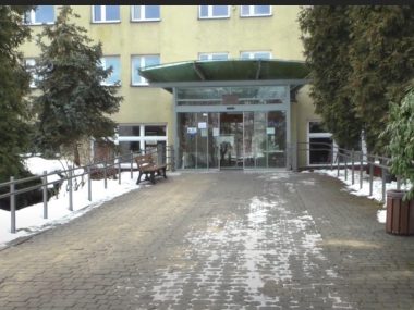 Byt Ruszają szczepienia seniorów przeciw COVID 19 Byt Ruszają szczepienia seniorów przeciw COVID 19