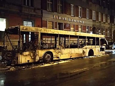 Byt autobus spalony Byt autobus spalony