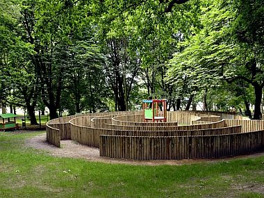 Byt kolorowe podworko miechowice Byt kolorowe podworko miechowice