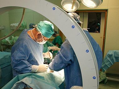 Bytomska neurochirurgia na zachodnim poziomie Byt operacja kregoslupa dr j pieniazek
