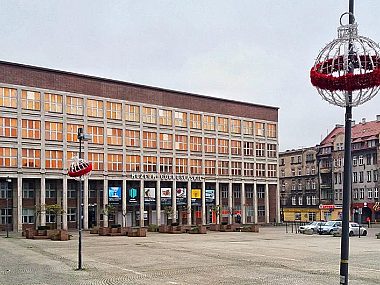 Do świąt daleko, a ulice już z ozdobami Byt ozdoby pl sobieskiego