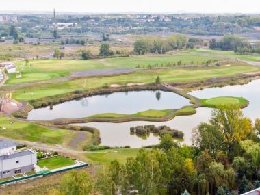 Byt pole golfowe armada