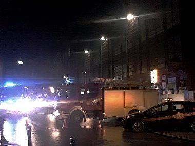 Palił się samochód na parkingu Agory Byt pozar parking webera