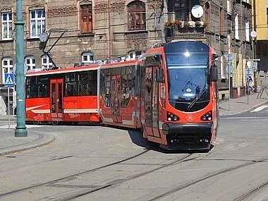 Nowy tramwaj na bytomskich torach Byt tramwaj skarbek pl sikorskiego