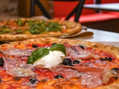 „Boskie smaki” Pizza z kulką