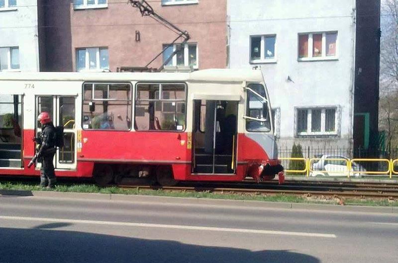 Byt kolizja tramwaj citroen03