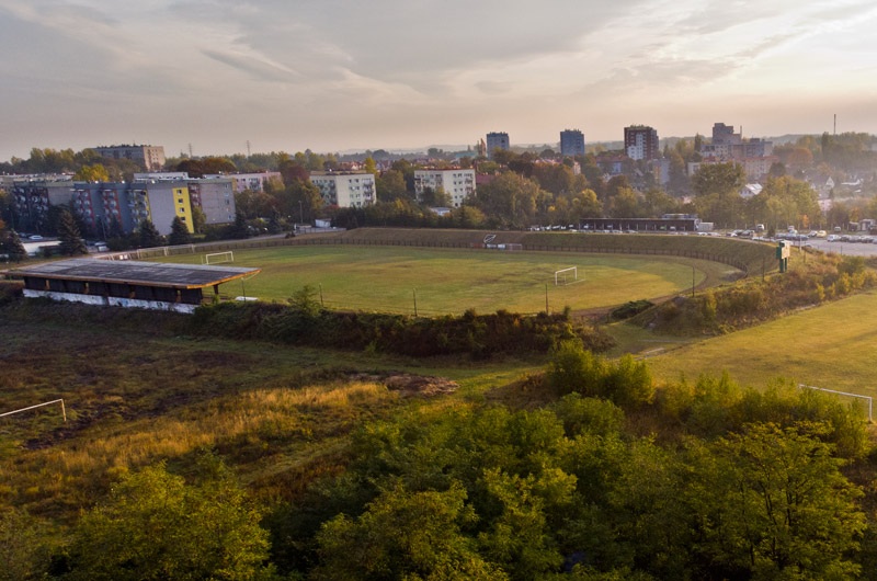 Byt rozbark dron stadion osiedle