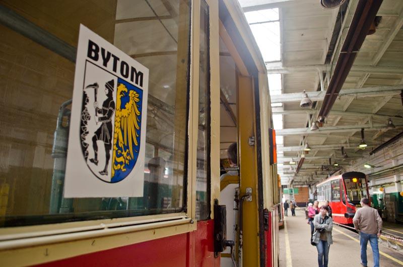 Byt zajezdnia tramwaj 38 herb
