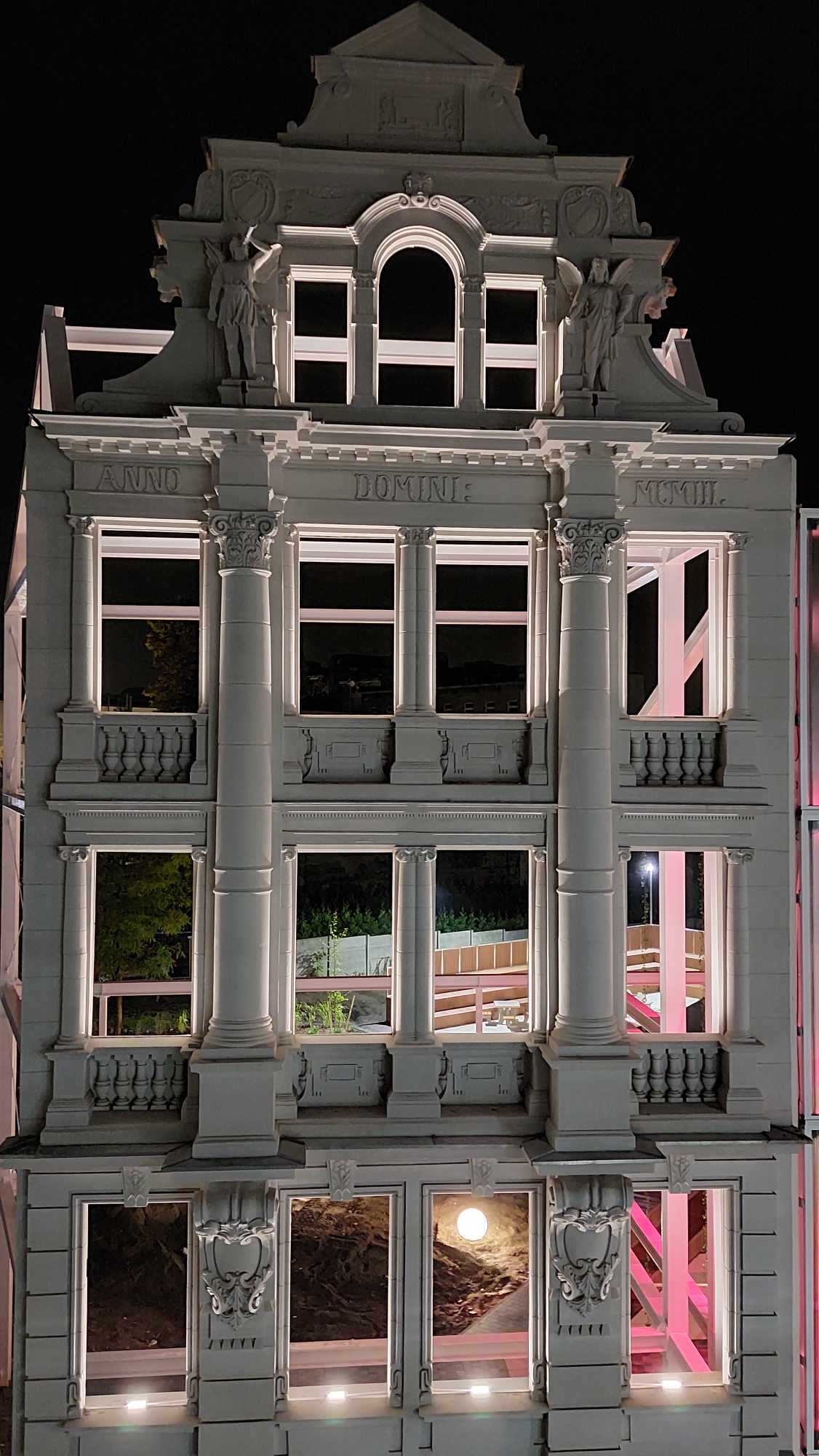 Bytom kwietniewskiego iluminacja 10