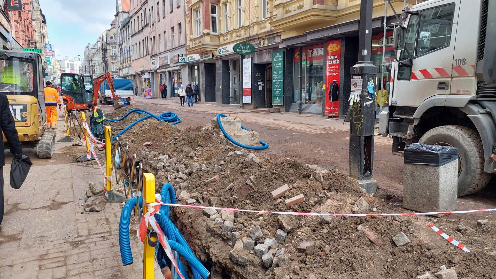 Na ulicy Dworcowej trwa przebudowa