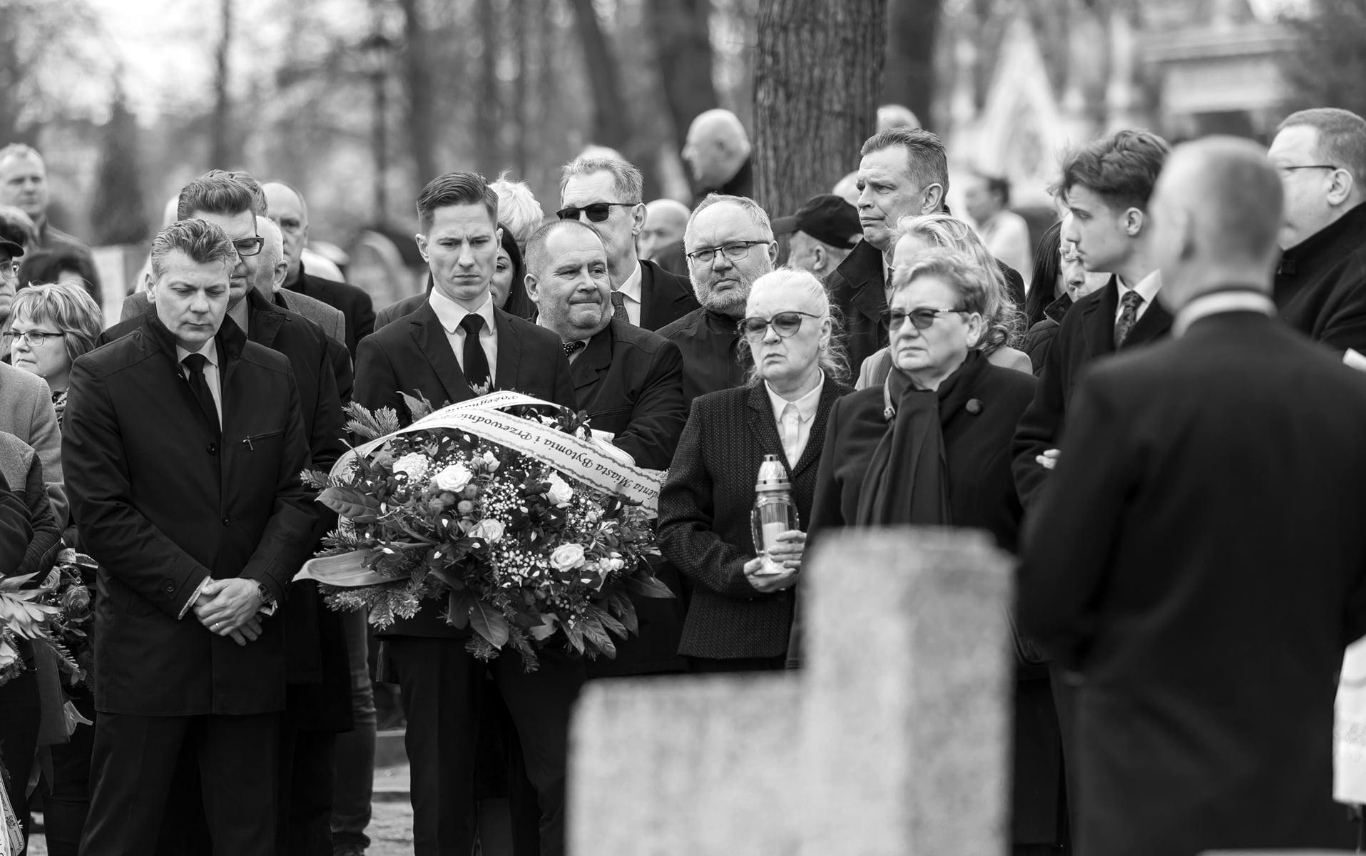 Uroczystości pogrzebowe pieniążek