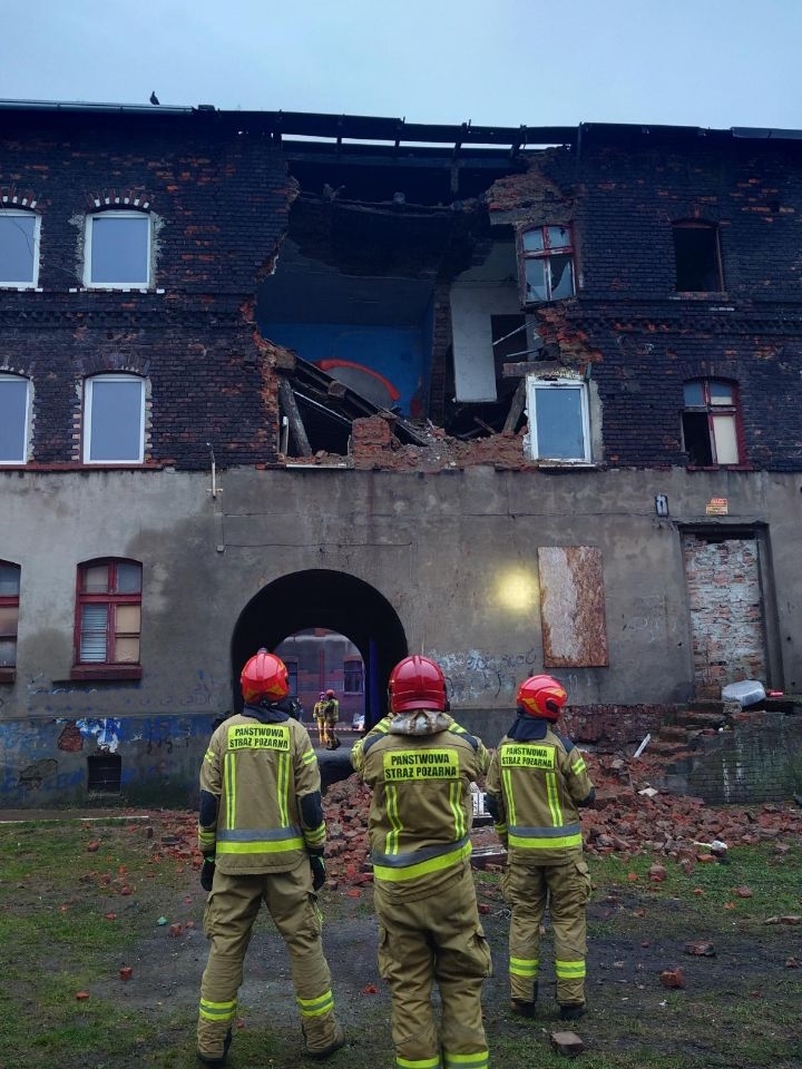 Zawalenie kamienica konstytucji bytom 04