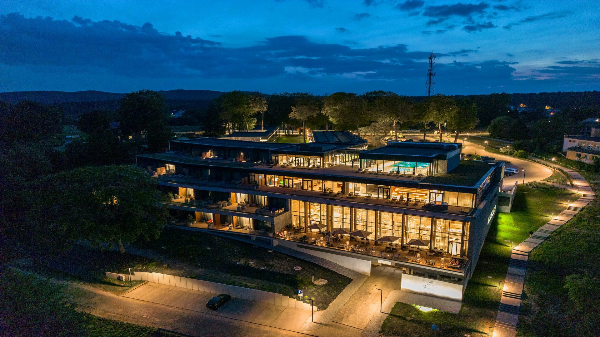 Jesień nad Bałtykiem – idealny czas na rodzinny relaks w Hotelu GLAR w Wisełce