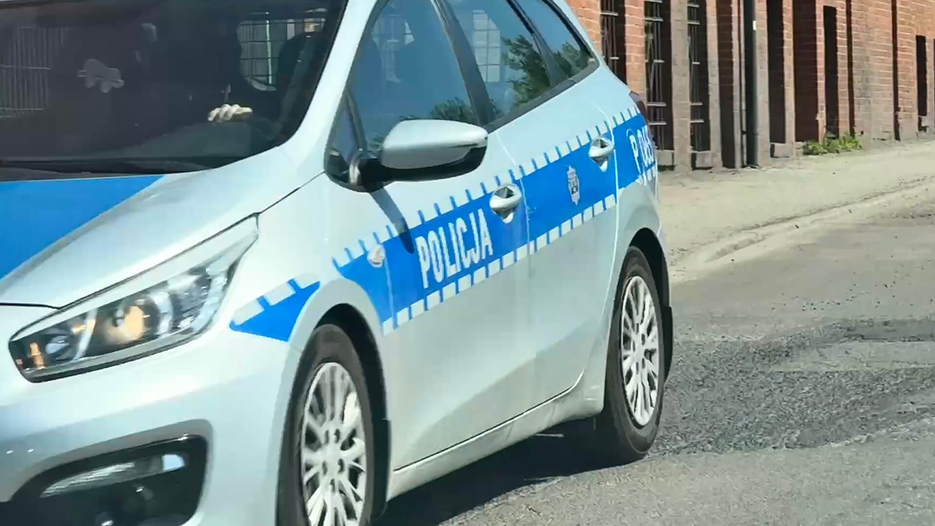 Prowadził samochód po kresce. Razem z kolegą trafili jednak na policyjną kontrolę w Bytomiu