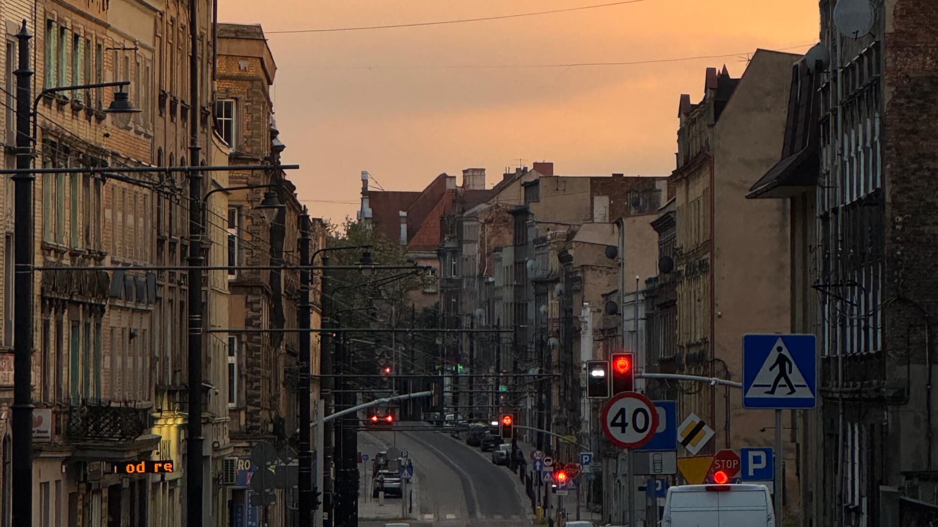 Poszukiwanego mieszkańca Bytomia zatrzymano z amfetaminą przy ul. Piekarskiej