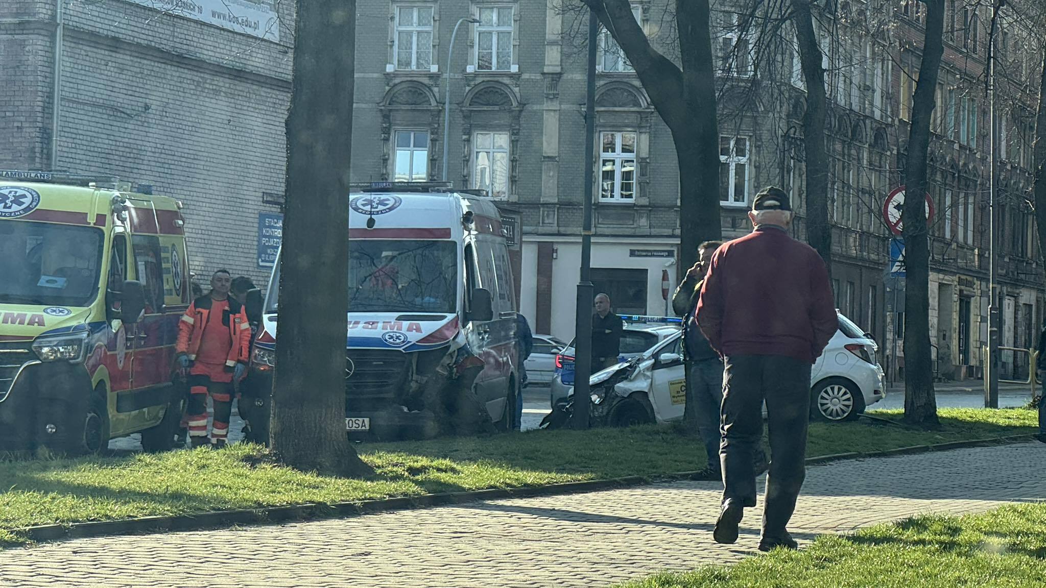 Kolizja Zeromskiego ambulans elka 3