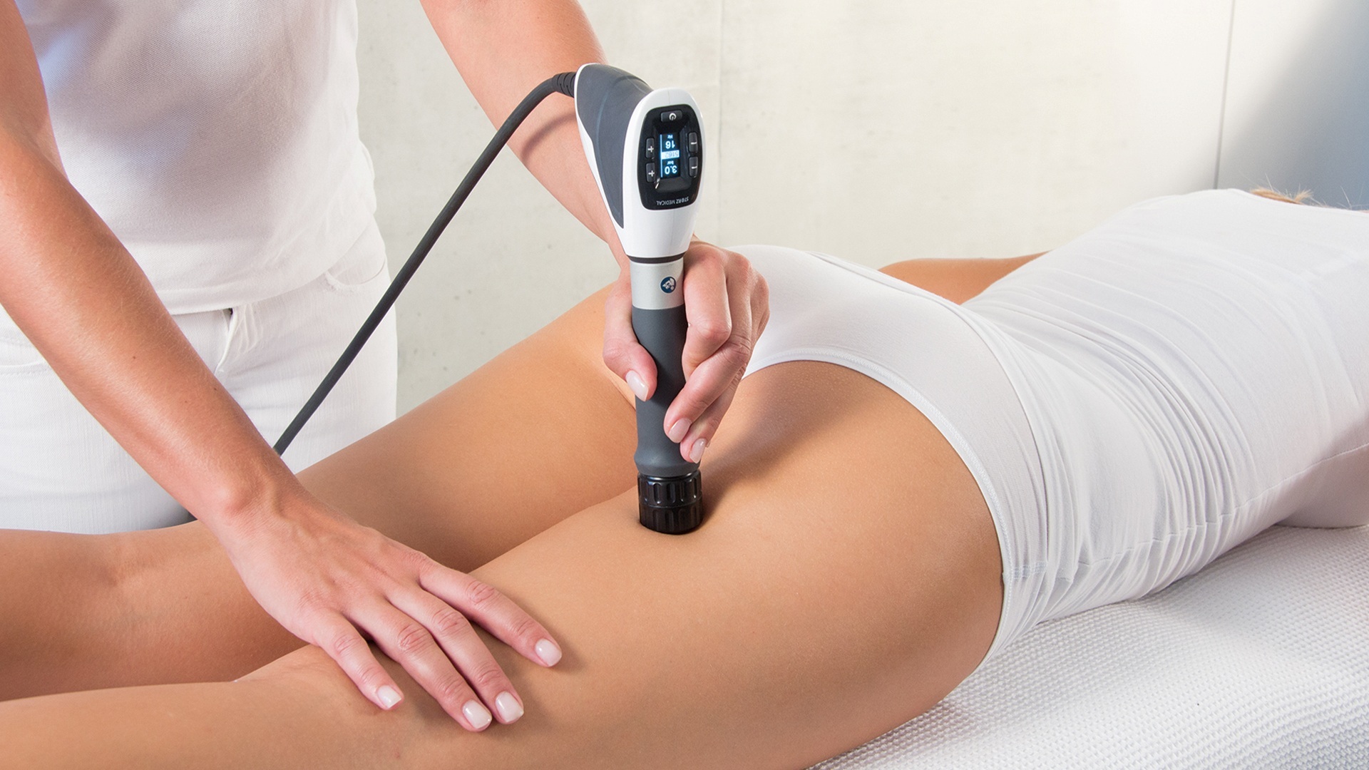 Terapia falą uderzeniową aparatem firmy Storz Medical z czterema głowicami 1