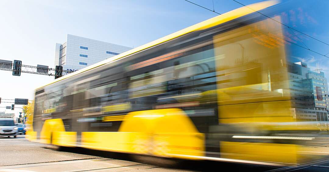 Przebudowa na ul. Cyryla i Metodego w Bytomiu wymusiła zmiany w komunikacji miejskiej. Autobusy linii 92 będą jeździły objazdem